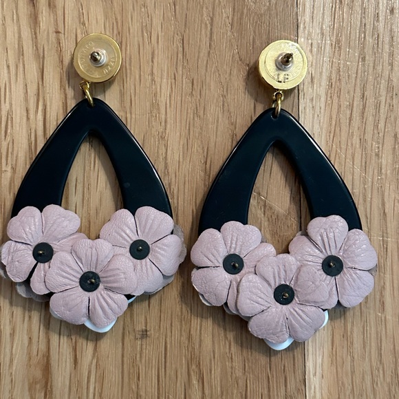 Lizzie Fortunato Jasmine Teardrop Earrings - Picture 4 of 5